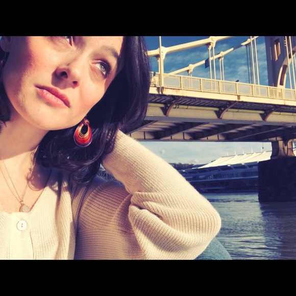 Meet your Posher, Melissa - Picture 1 of 1